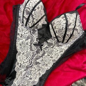 Over-Bust Lace Corset!